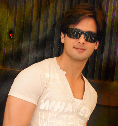 Shahid Kapoor movies, videos, photos, wallpapers and news