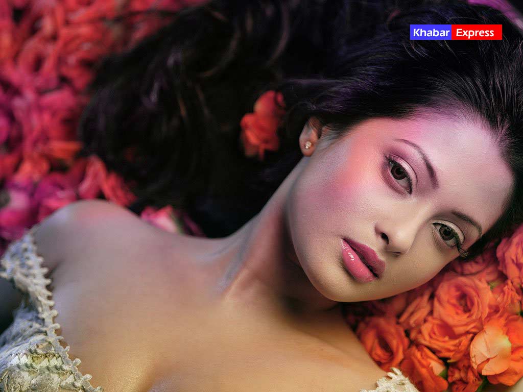 Riya Sen - Wallpapers