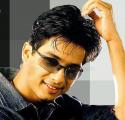 13590-Shahid-Kapoor