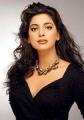 13735-Juhi-Chawla