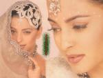 13737-Juhi-Chawla